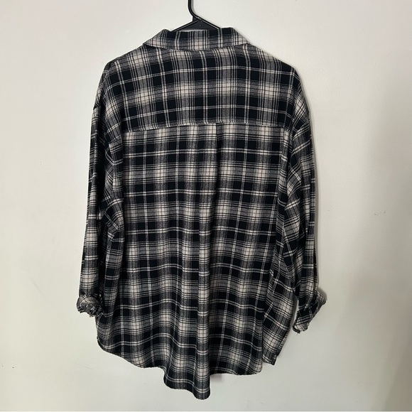 Wild Fable Black Plaid Flannel - Picture 2 of 3